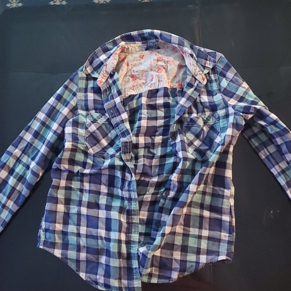 Plaid Flanal with flower neck